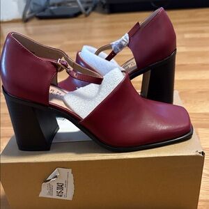 Journee Collection Bobby Wine Heels
